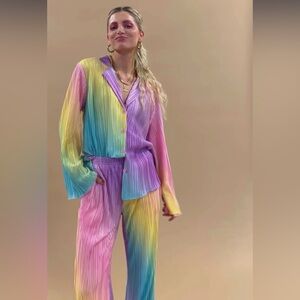Dressed in lala Long Sleeve Plissé Set in Rainbow Daydream Size XL